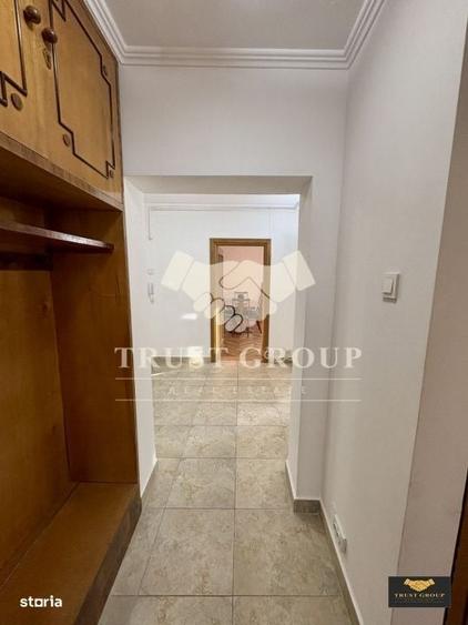 Apartament cu 3 camere decomandat în Domenii