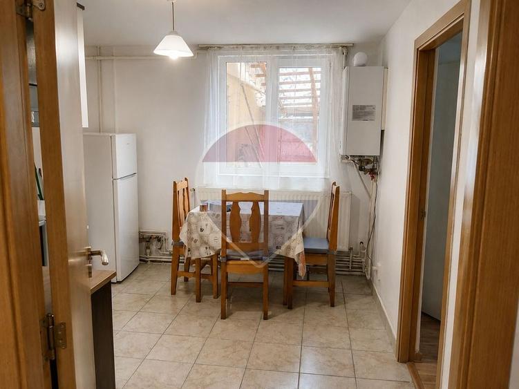 Apartament cu 2 camere decomandat în Bartolomeu