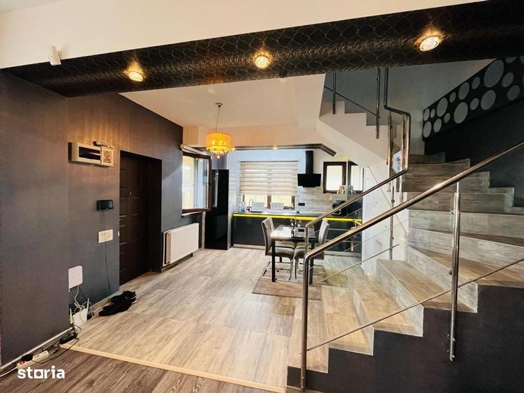 Casă cu 4 camere cu Teren 170 Mp în Palazu Mare