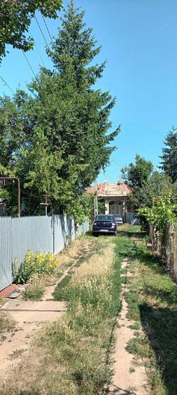 Casă cu Teren 300 Mp în Central