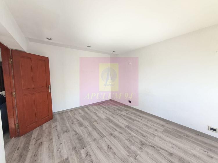 Apartament cu 2 camere decomandat, mobilat în P-ța Alba Iulia