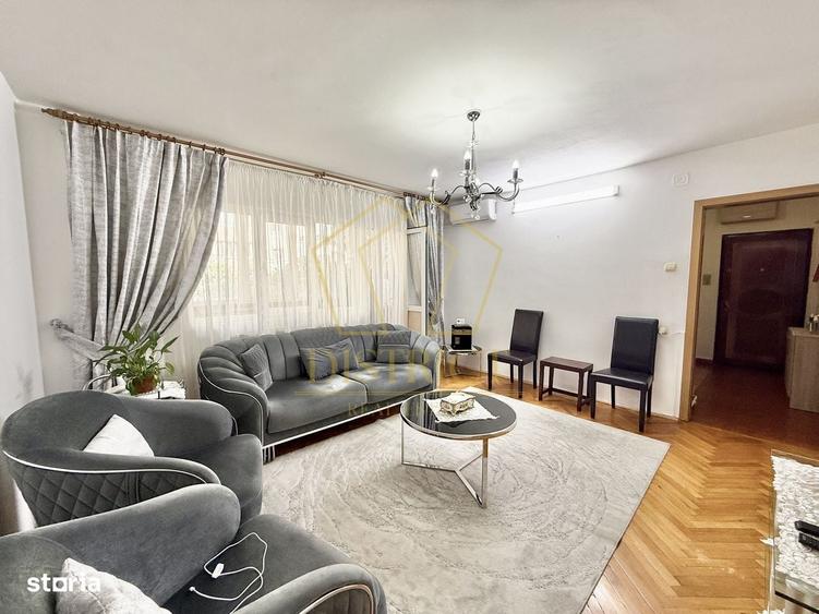 Apartament cu 3 camere semidecomandat în Girocului