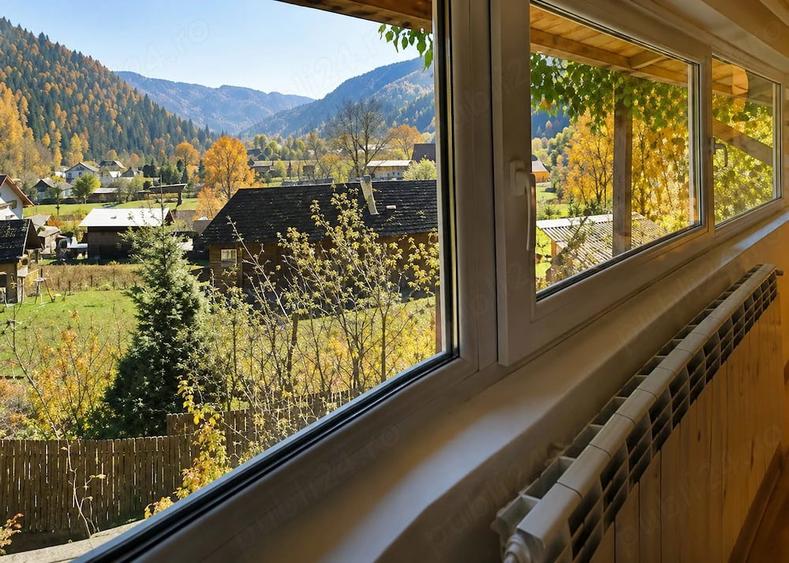 Casă cu 6 camere cu Teren 4600 Mp în Tarcău