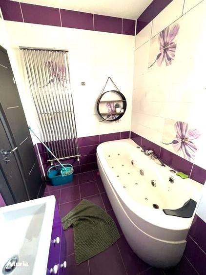 Apartament cu 3 camere decomandat, mobilat în Faleza Nord