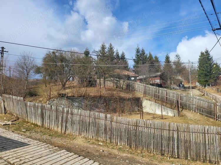 Teren de 1600 mp, în Central