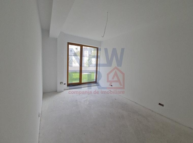 Apartament cu 3 camere decomandat în Domenii