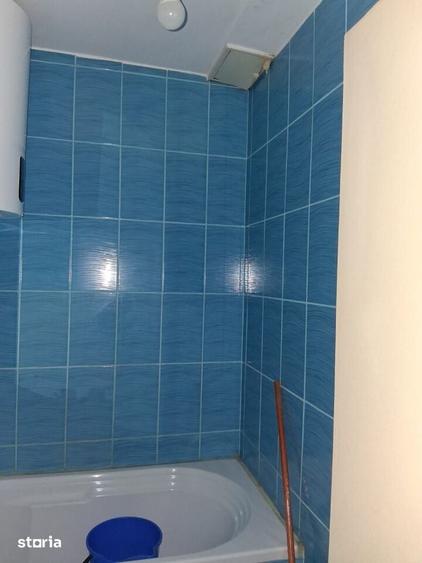 Apartament cu 3 camere decomandat în Sud