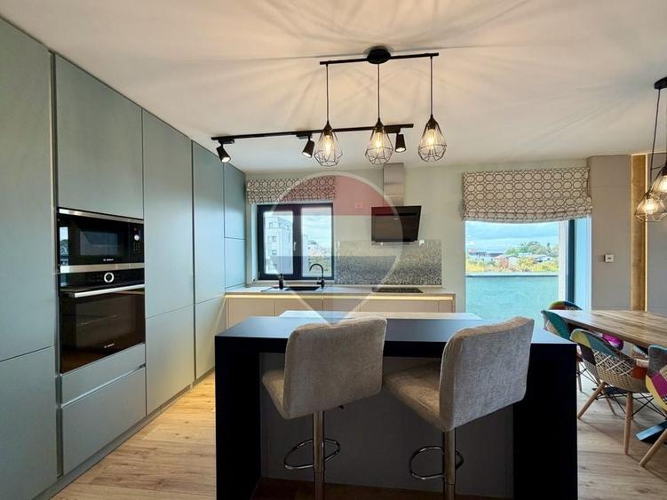 Apartament cu 3 camere semidecomandat în Calea Turzii