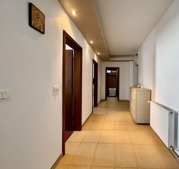 Apartament cu 2 camere decomandat, mobilat în Dumbrăvița