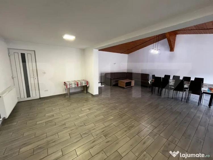 Casă cu 7 camere cu Teren 182 Mp în Beclean