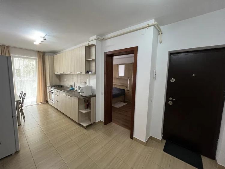 Apartament cu 2 camere, mobilat în Florești — fotografia 3