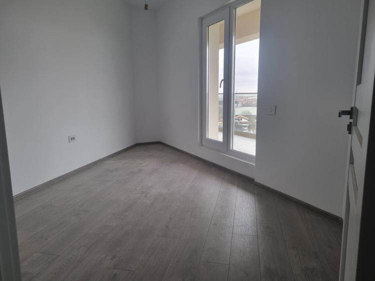 Apartament cu 3 camere decomandat, mobilat în Militari