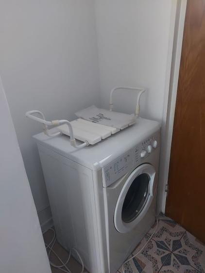 Apartament cu 3 camere decomandat, mobilat în Drumul Taberei