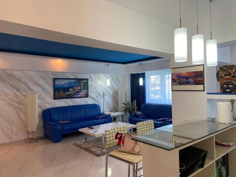 Apartament cu 3 camere decomandat, mobilat în Unirii