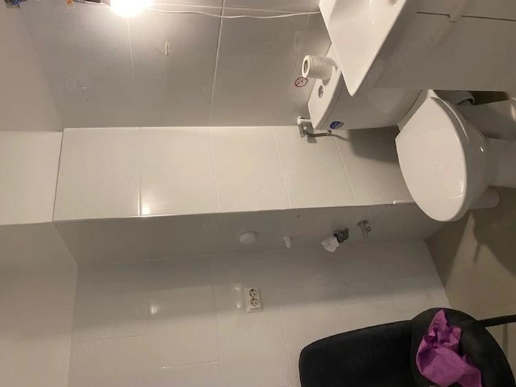 Apartament cu 3 camere decomandat în P-ța Unirii