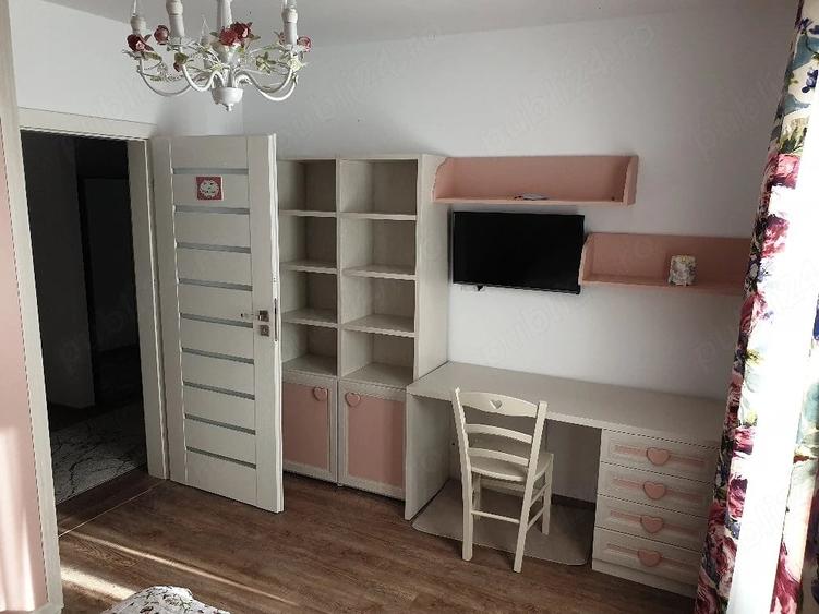 Apartament cu 4 camere decomandat în Șelimbăr