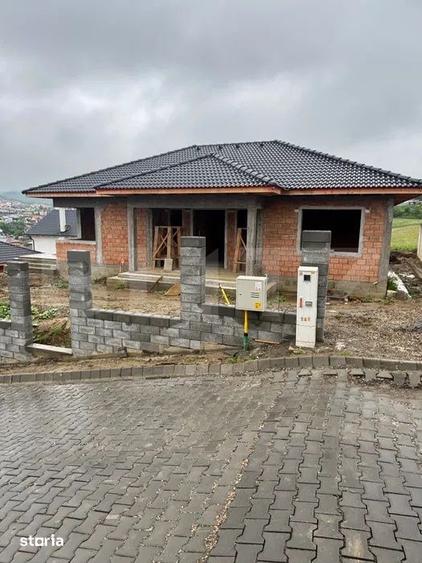 Casă cu 3 camere cu Teren 609 Mp în Livezeni