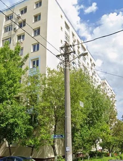 Apartament cu 2 camere decomandat în Apărătorii Patriei