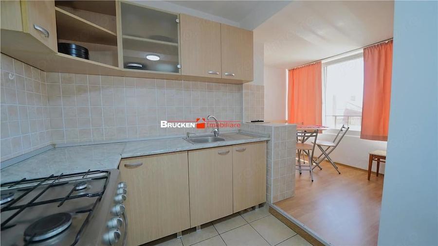 Apartament cu 4 camere în Ultracentral