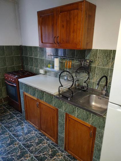 Apartament cu 2 camere semidecomandat în Aradului