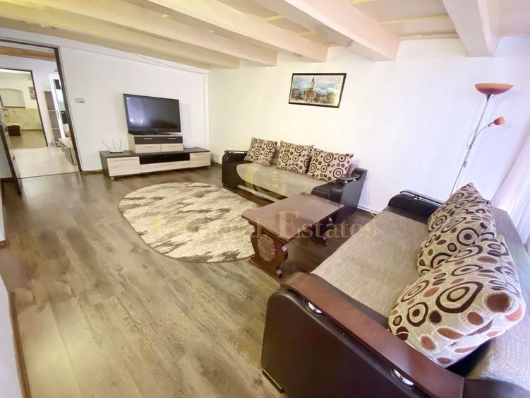 Apartament cu 3 camere semidecomandat în Central