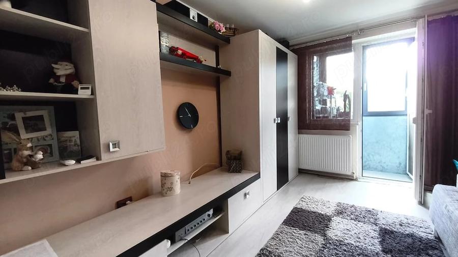 Apartament cu 2 camere decomandat în Micro 15