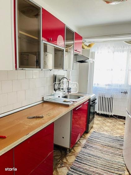 Apartament cu 4 camere decomandat în Central