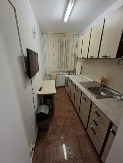 Garsonieră decomandată în Drumul Taberei