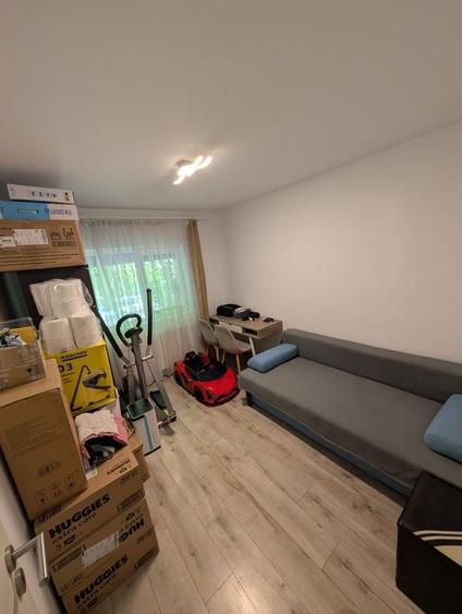 Apartament cu 3 camere decomandat în Soarelui