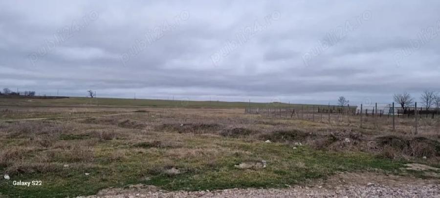 Teren de 3000 mp, în Central