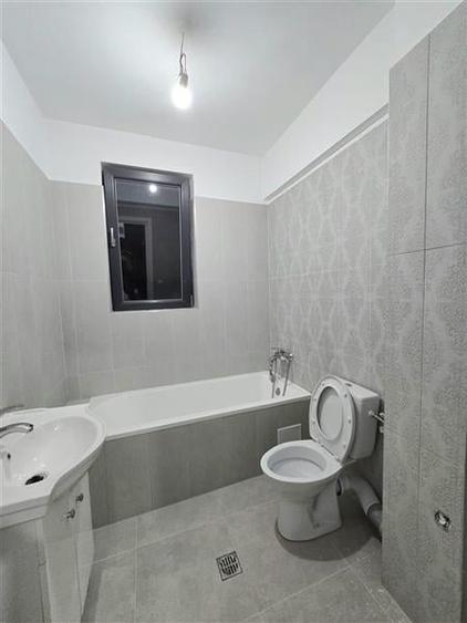 Apartament cu 2 camere semidecomandat, mobilat în Bucureștii Noi
