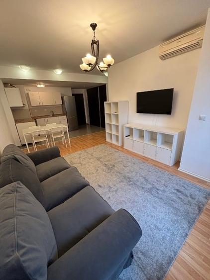 Apartament cu 3 camere decomandat în Colentina