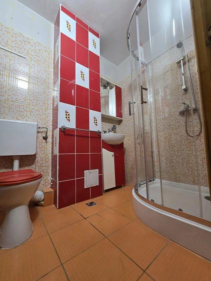 Garsonieră decomandată în Gării