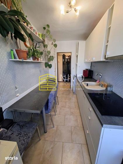 Apartament cu 3 camere decomandat, mobilat în Tudor