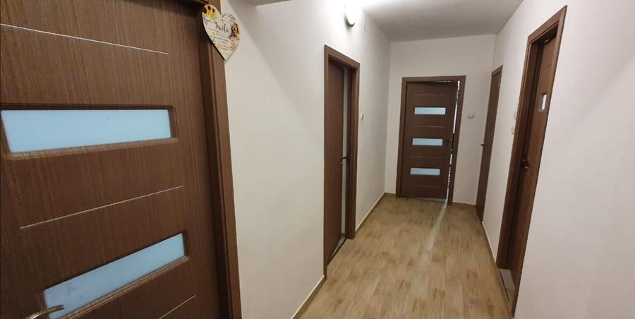 Apartament cu 2 camere decomandat în Berceni