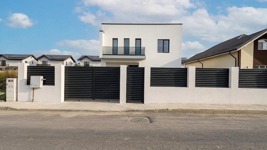Casă cu 5 camere în Central