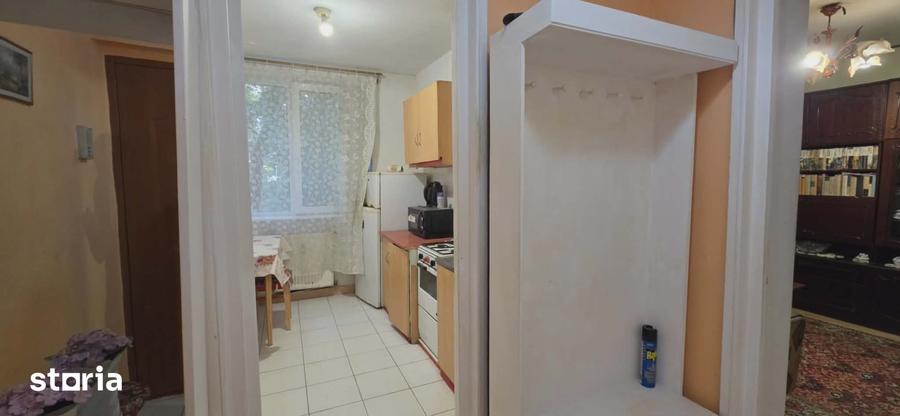 Apartament cu 2 camere semidecomandat în Rogerius