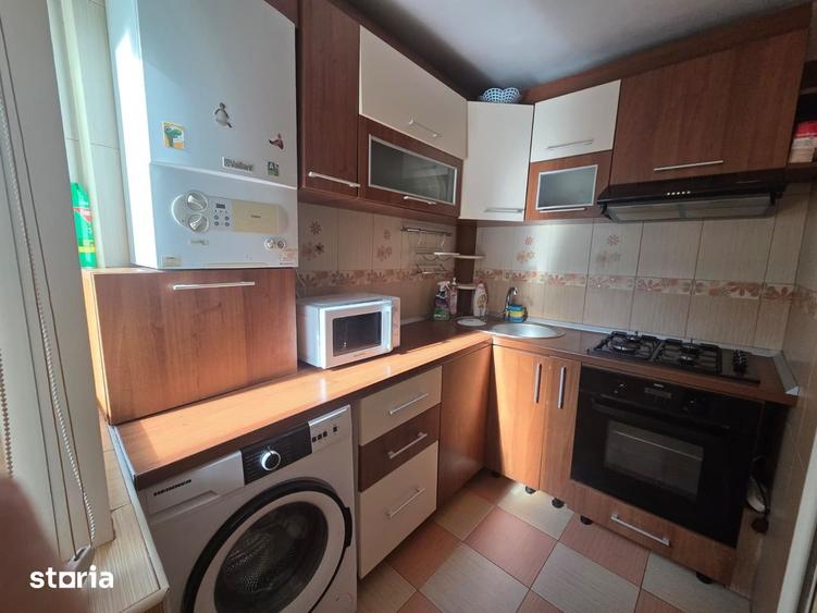 Apartament cu 3 camere decomandat în Mircea cel Bătrân
