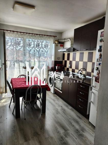 Apartament cu 4 camere decomandat, mobilat în Terezian