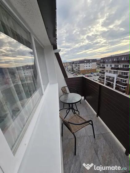 Apartament cu 2 camere decomandat în Sânpetru