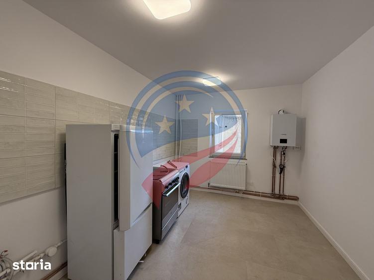 Apartament cu 4 camere decomandat în 1 Mai