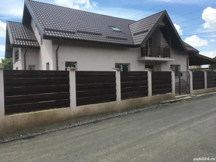Casă cu 6 camere cu Teren 420 Mp în Poștei - Bucov