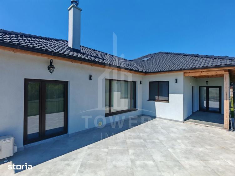 Casă cu 5 camere cu Piscina în Sadu
