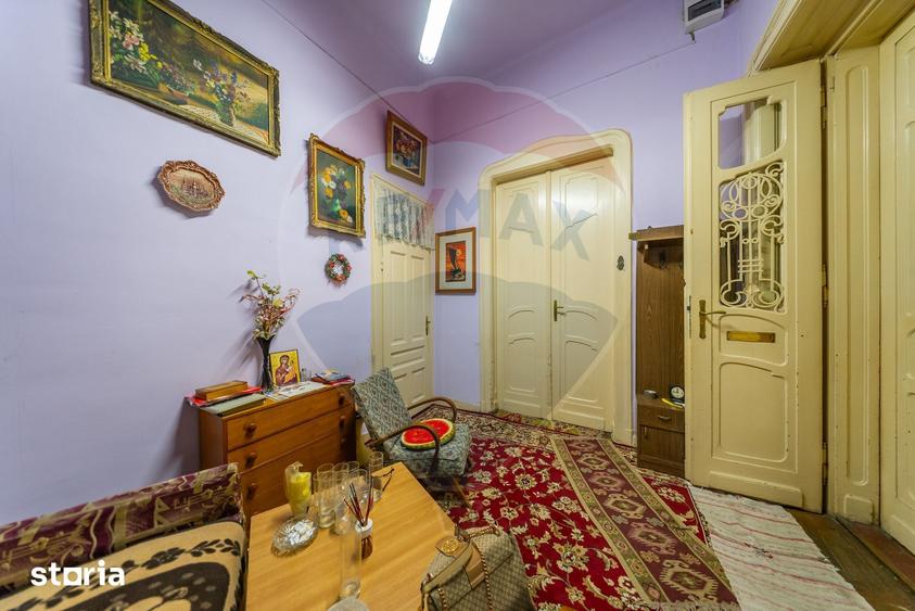 Apartament cu 2 camere, mobilat în Central