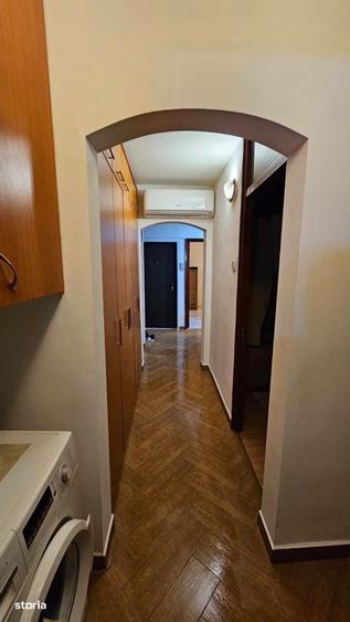 Apartament cu 3 camere decomandat în Lăpuș