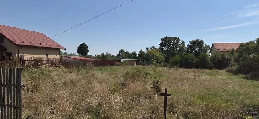 Vand doua loturi teren intravialn, Mosoaia, Hintesti, in suprafata de 800 si 1600 mp cu utilitati - 10