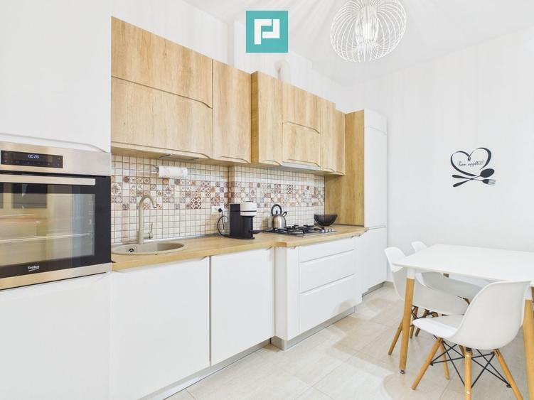 Apartament cu 2 camere semidecomandat, mobilat în Sinaia
