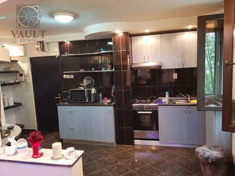 Apartament cu 3 camere decomandat, mobilat în Drumul Taberei
