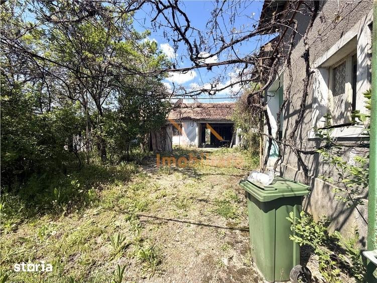 Casă cu 5 camere cu Teren 1788 Mp în Căpâlna