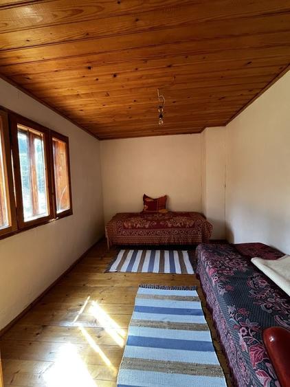 Casă cu 4 camere în Lepșa